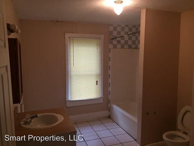1st image of 2129 Elizabeth St #A