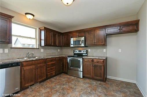 3rd image of 205 NE 193rd St