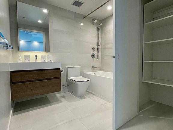 3rd image of 6463 Silver Ave #2308