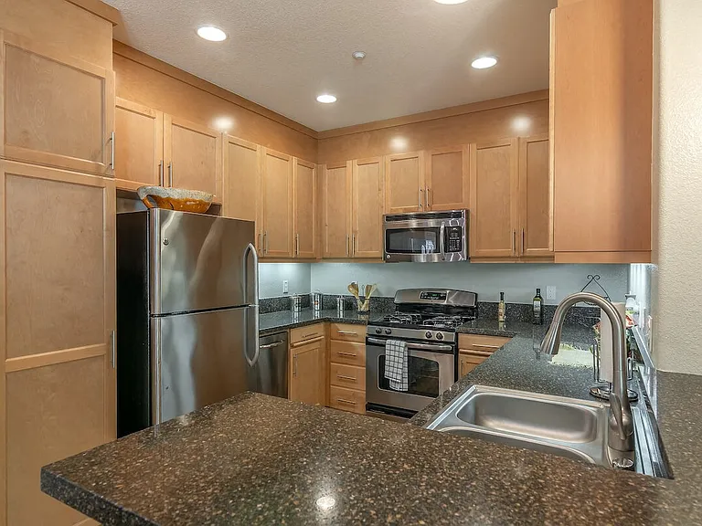 Sonoma at Porter Ranch — Photo 10