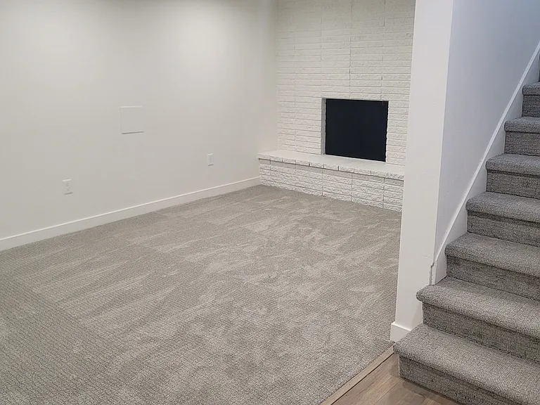 971 E 4555 S — Photo 6