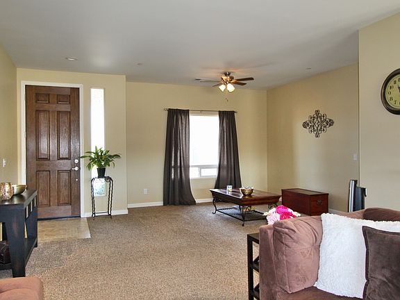 5th image of 3450 Lakeside Village Dr