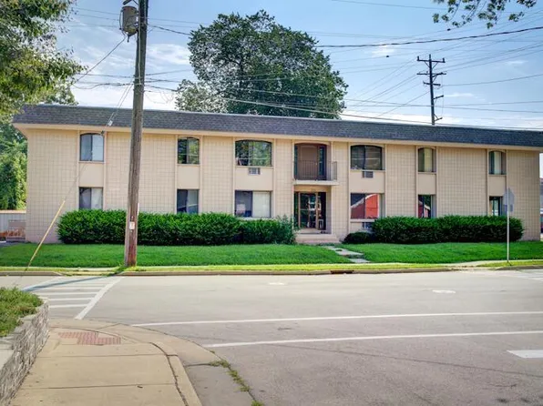 305 Maple AVENUE, Waukesha, WI 53186