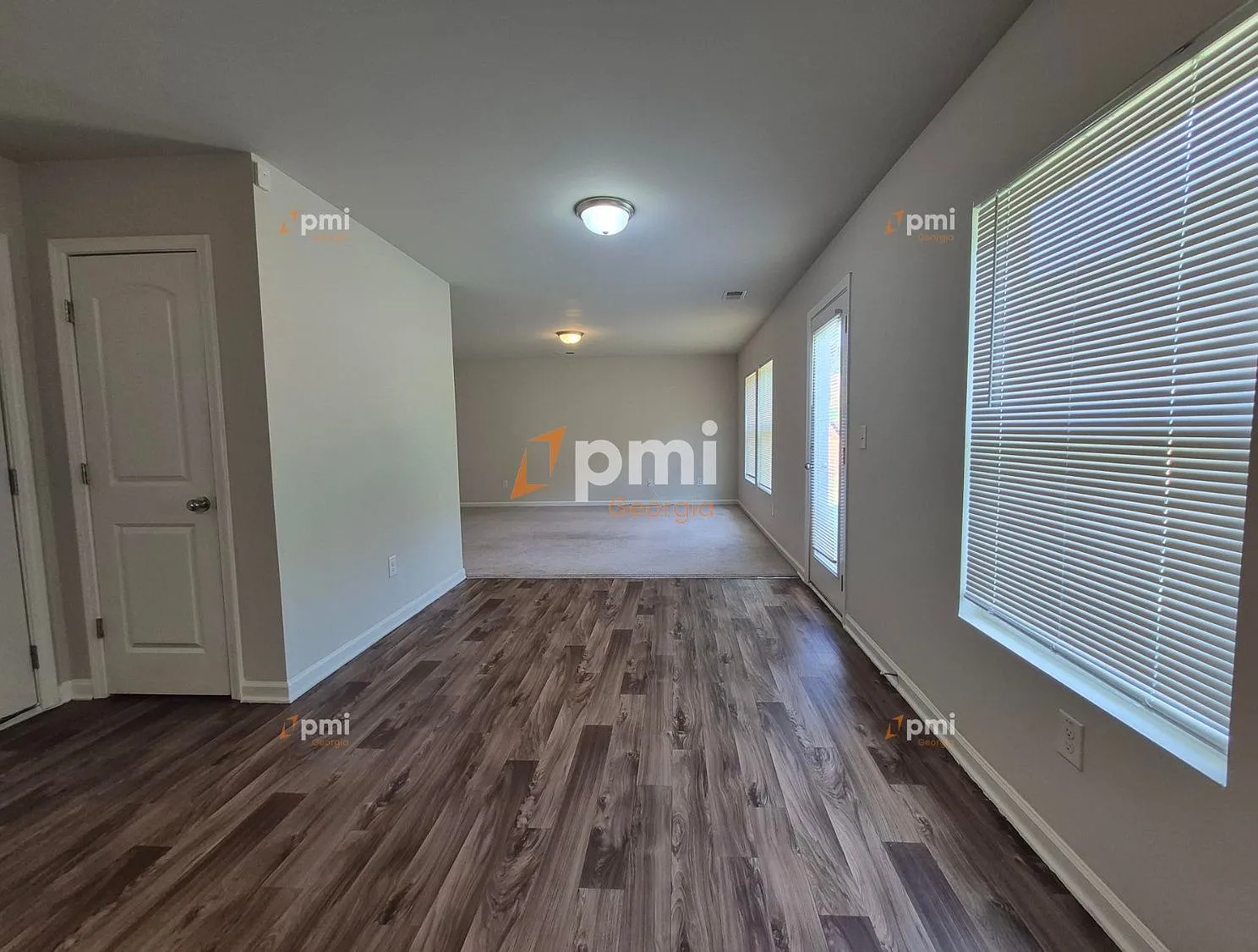 4 bed, 2.5 bath, 2002 sqft, $2,075 — Photo 3