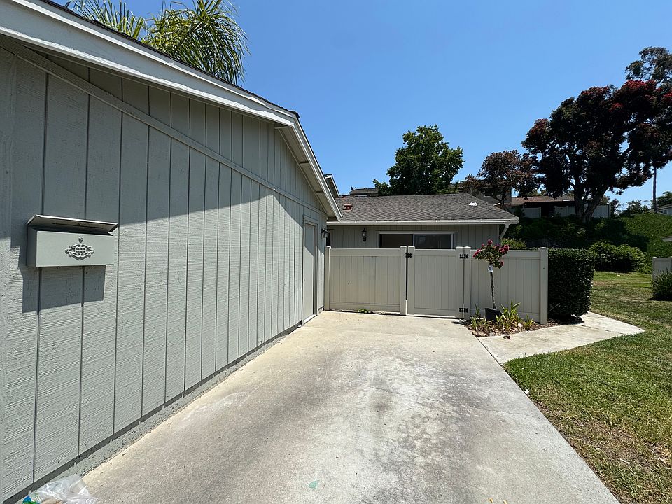 Driveway can be used for parking