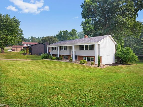 5th image of 122 Oak Dr
