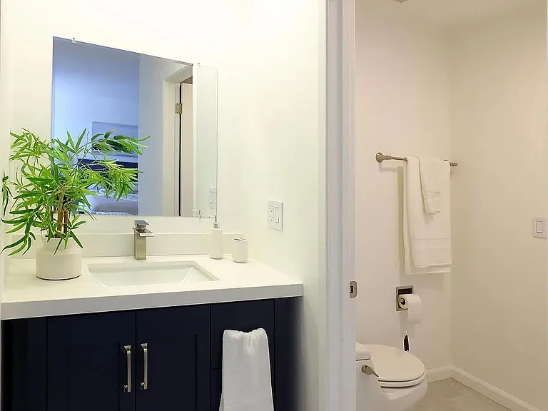 38500 Paseo Padre Pkwy — Photo 1