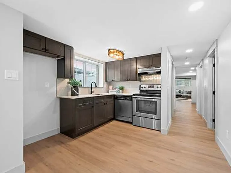 1238 E Oros Ave — Photo 29