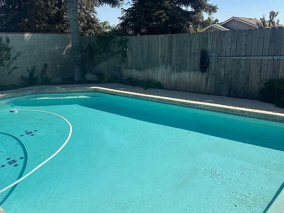 2nd image of 2600 Loganberry Ct