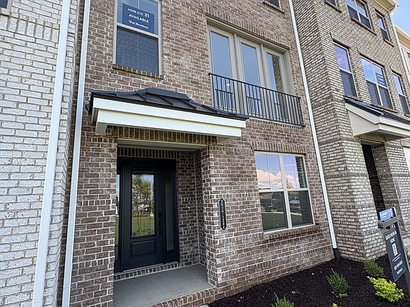 2nd image of 2615 Wilkinson Pike #1204