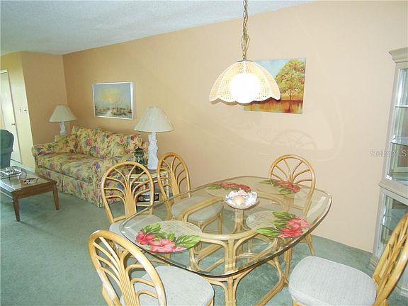 5th image of 13715 Mission Oaks Blvd #13715