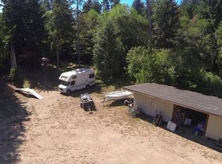 41 N Suncrest Dr, Hoodsport, WA 98548