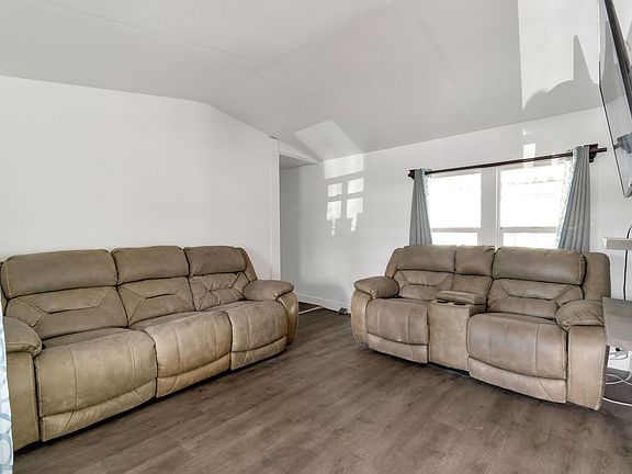 3rd image of 2692 S 2670 W #321