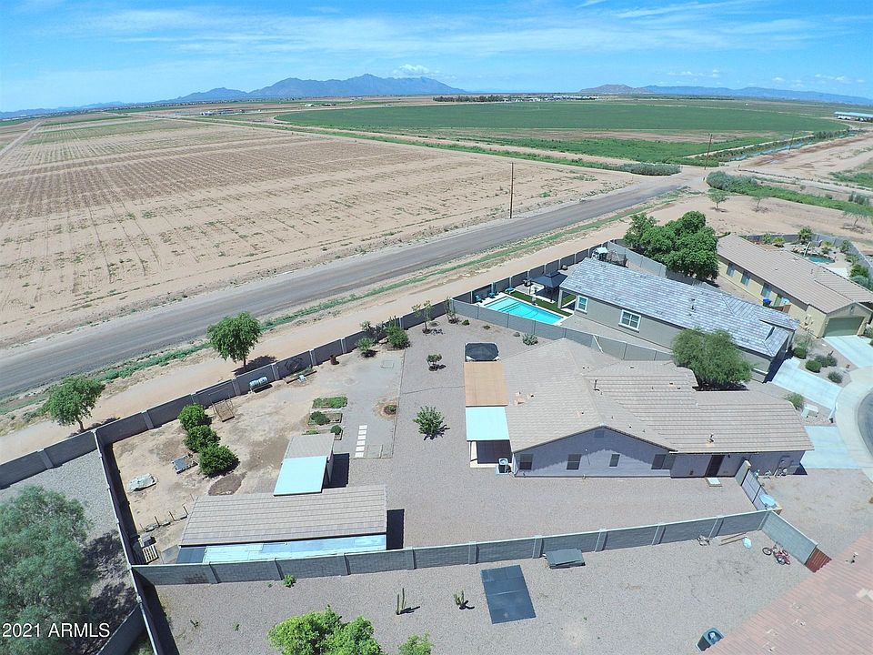 1st image of 36659 W Barcelona Ln