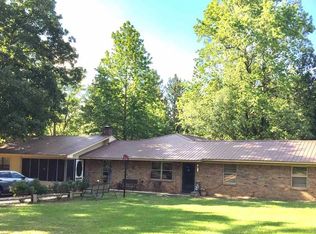 621 Hargrove Rd, Texarkana, AR 71854