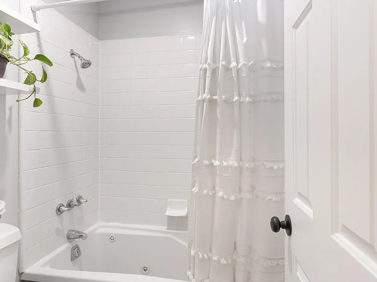 451 S Oakland Ave #10 — Photo 20