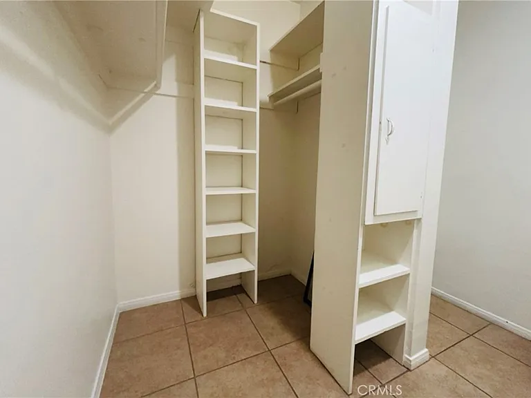 4723 Jackson St — Photo 16