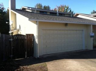 325 Meadow Ln, Creswell, OR 97426