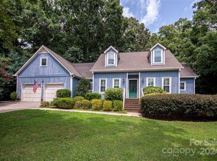 5840 Winburn Ln, Charlotte, NC 28226