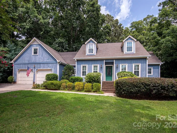 5840 Winburn Ln, Charlotte, NC 28226
