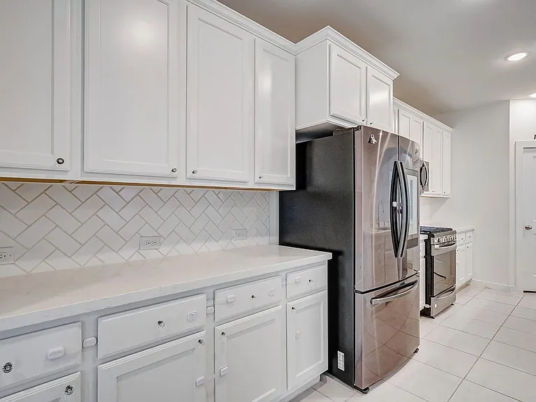 5115 Klein Orchard Dr — Photo 6