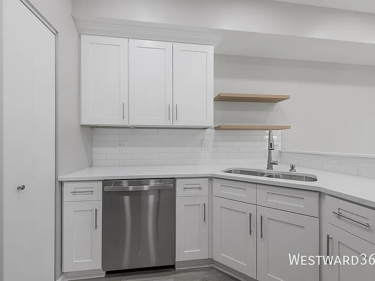 24821 Gates Ct — Photo 4