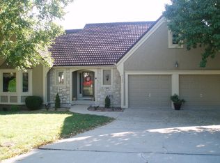 4123 NE Pembroke Ln, Lees Summit, MO 64064