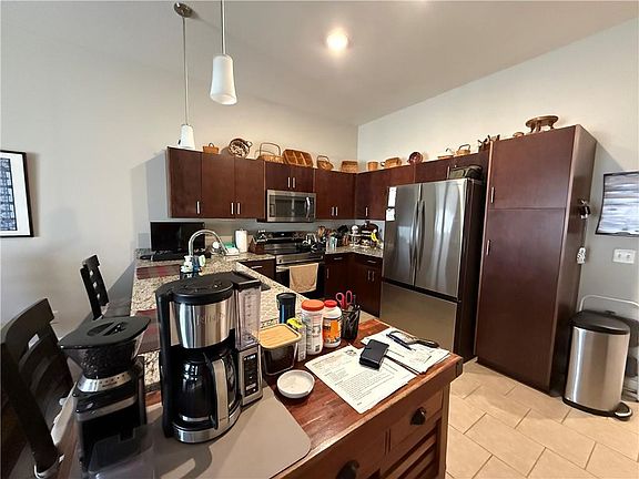 4th image of 9324-9326 N Robinhood Ave