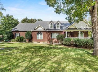 121 Midway Farms Dr, Lexington, SC 29072