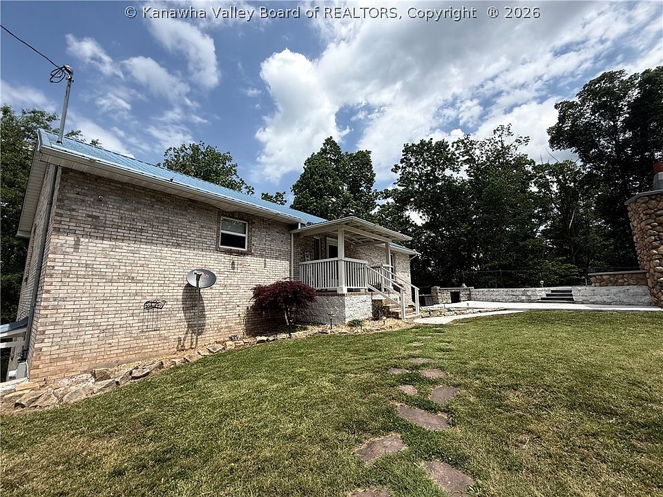 1st image of 142 Fisher Ridge Rd