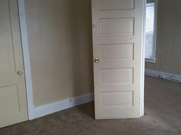 3rd image of 2075 W 98th St APT 4
