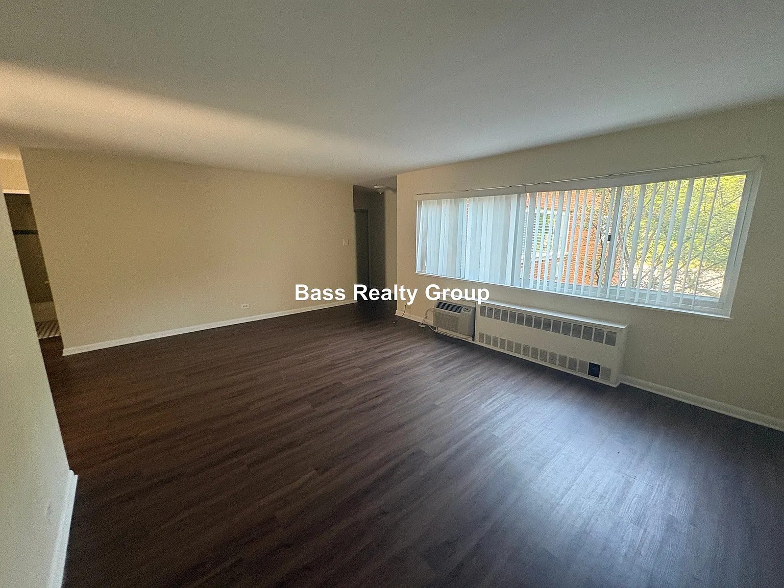 1 bed, 1.0 bath, $1,550 — Photo 2
