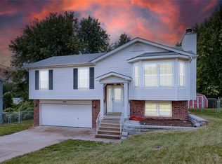 582 Great Plains Dr, House Springs, MO 63051