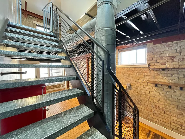 346 W Pierpont Ave #E108 — Photo 8