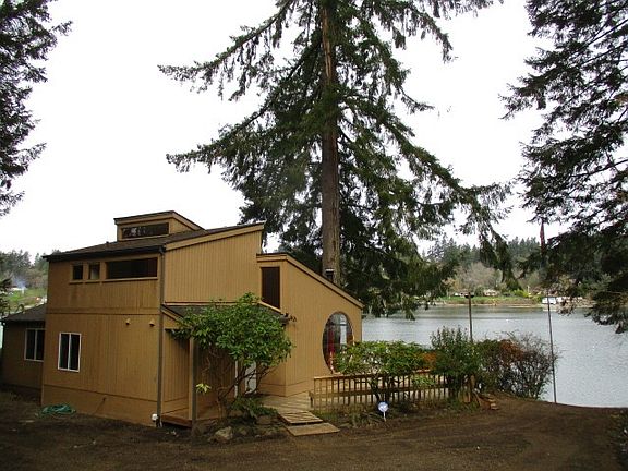 2nd image of 1418 165th Avenue Kp N
