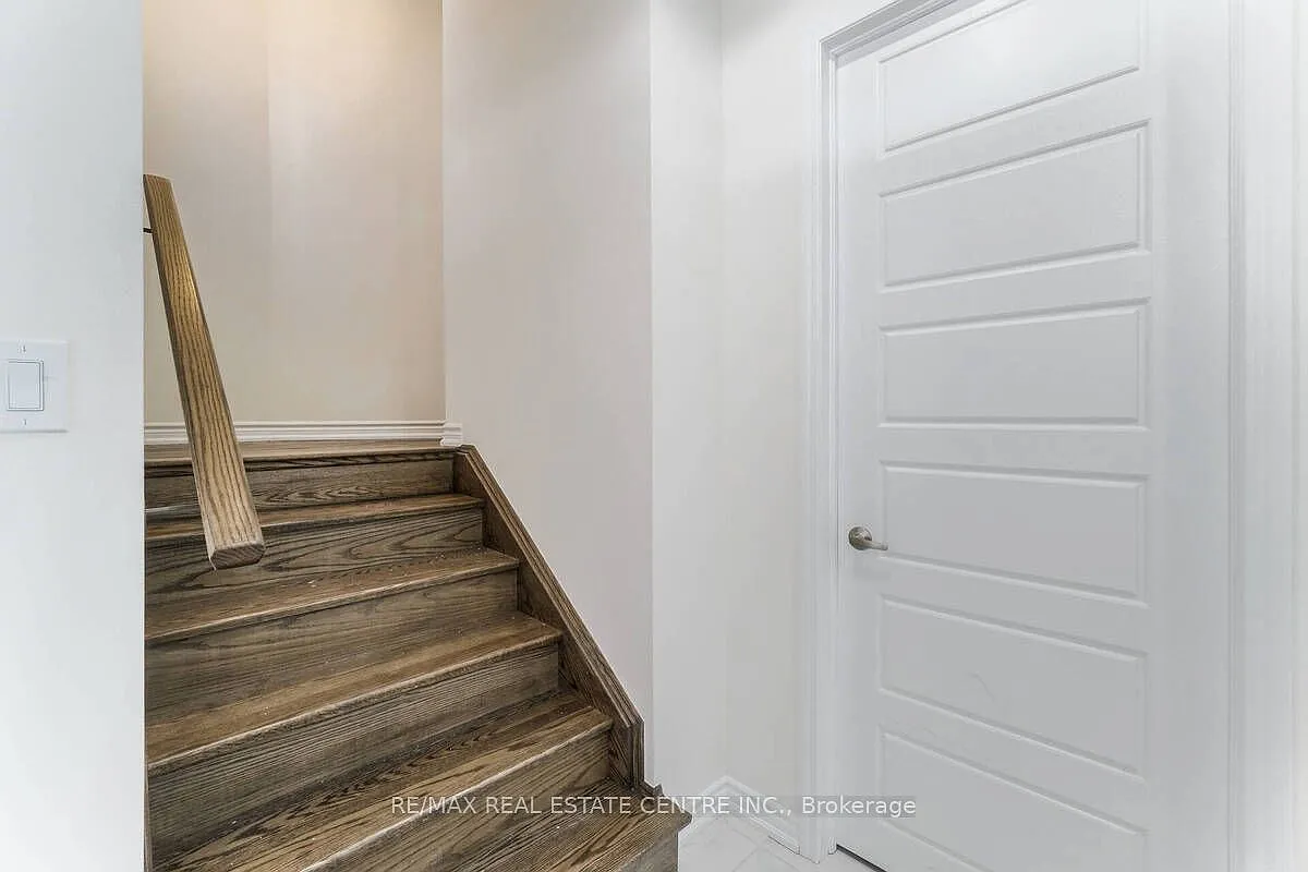 4 bed, $3,150 — Photo 2
