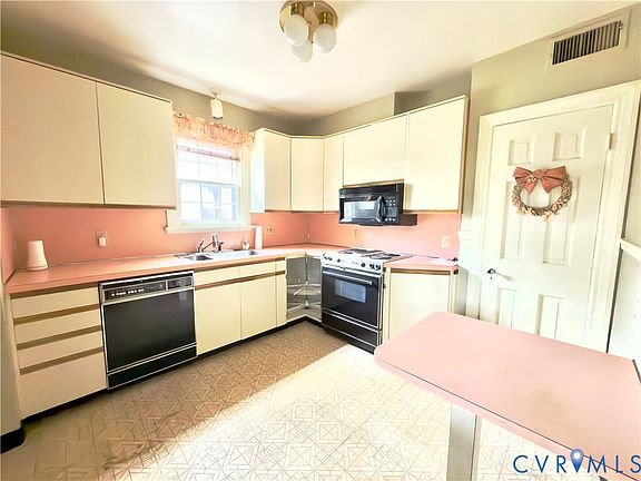 4th image of 3504 Montrose Ave