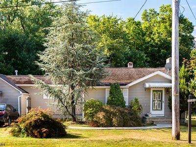 16 Vail Rd, Lake Hiawatha, NJ, 07034