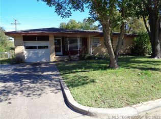 328 SE Brookline Pl, Bartlesville, OK 74006