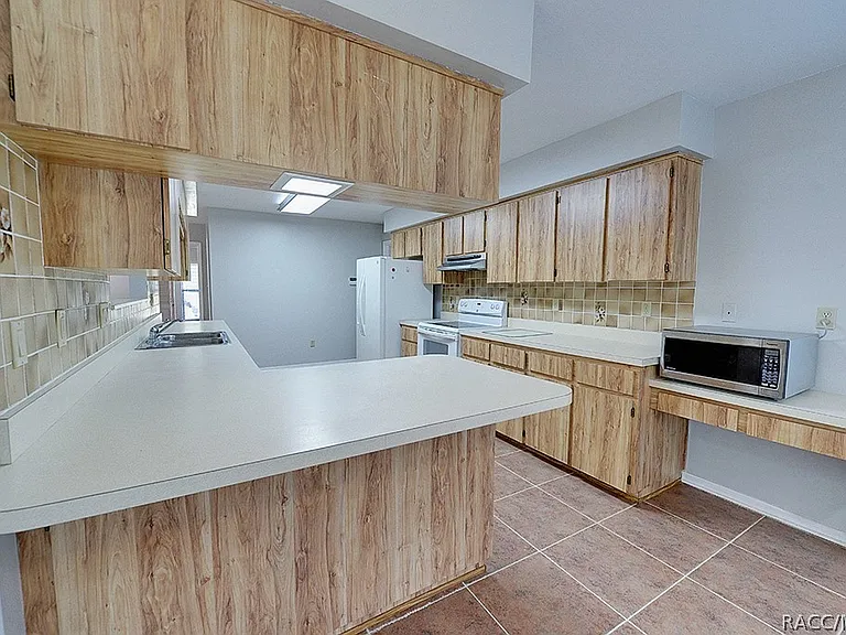8844 E Rosemont St — Photo 17