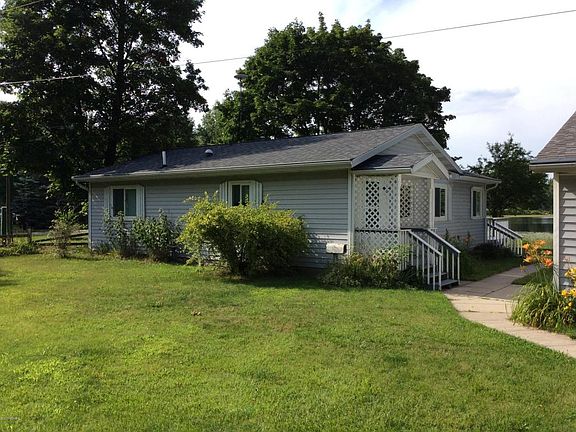 2nd image of 280 S Shore Dr