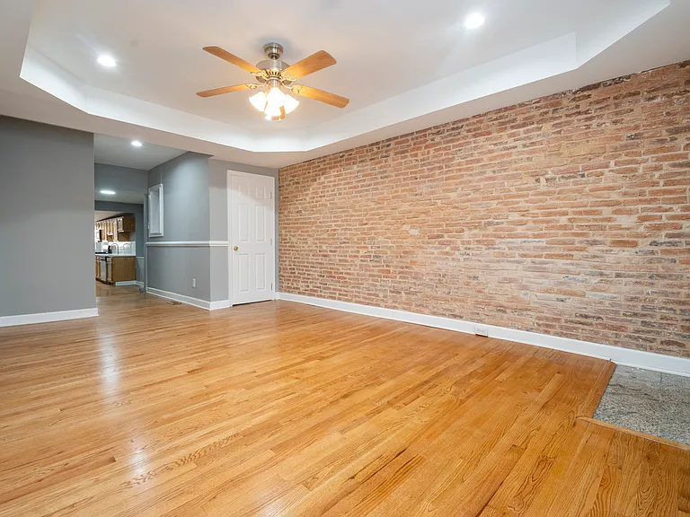 1509 McHenry St — Photo 8