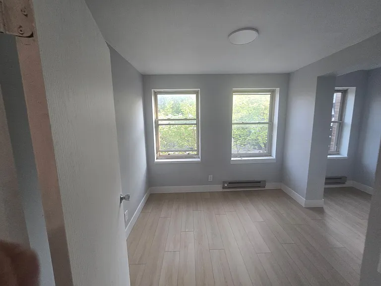 423 State St #1 — Photo 2