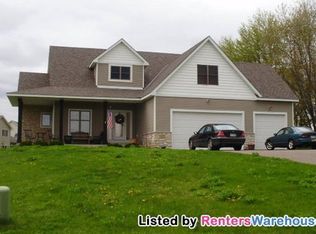 483 3rd St SW, Delano, MN 55328