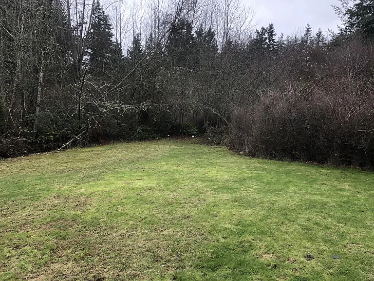 2827-2843 N Oak Harbor Rd — Photo 12