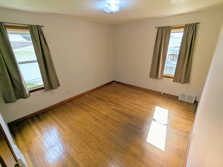 3207 Wellington Ave — Photo 9