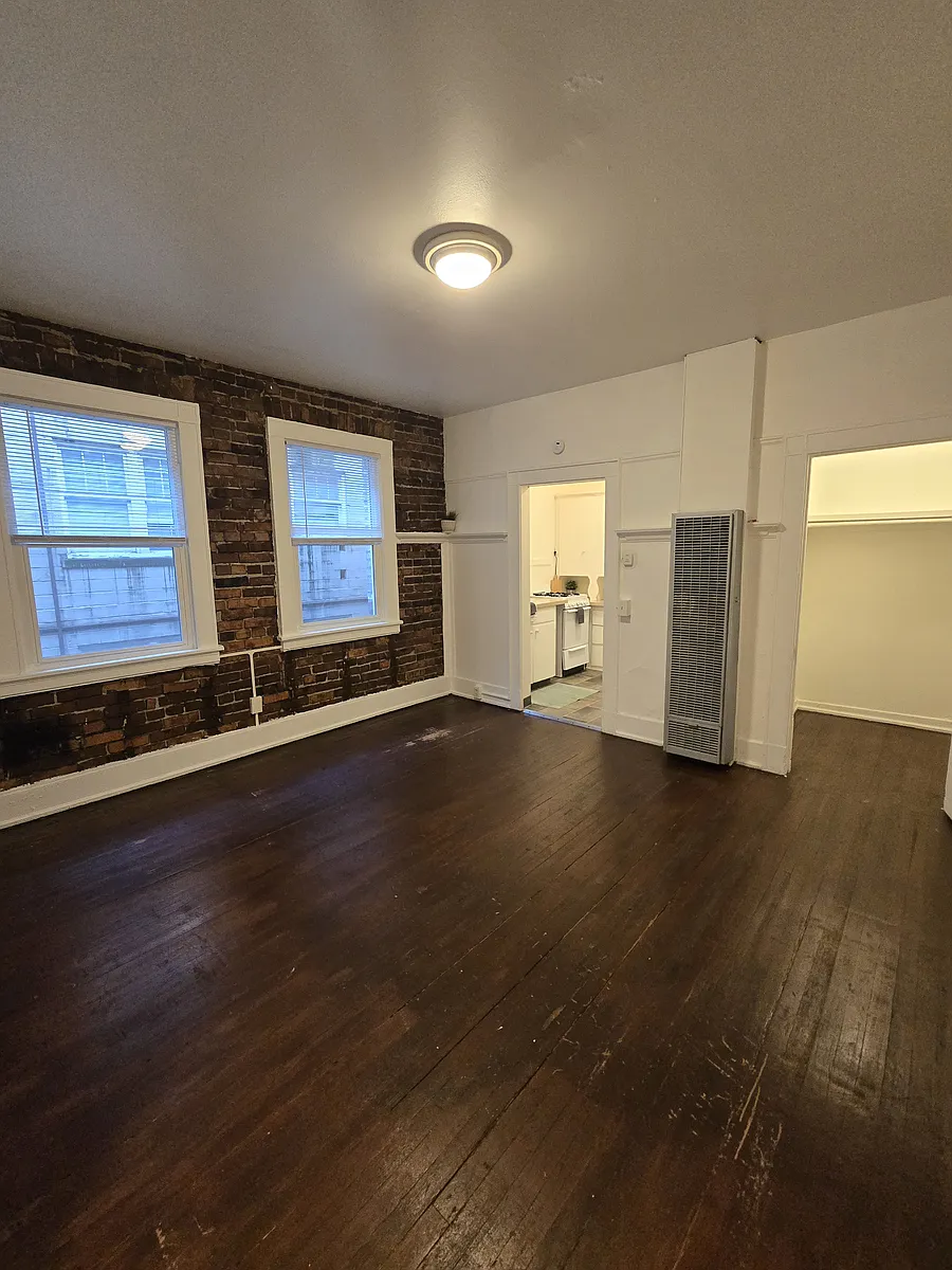Building Photo - Ansonia Apartments