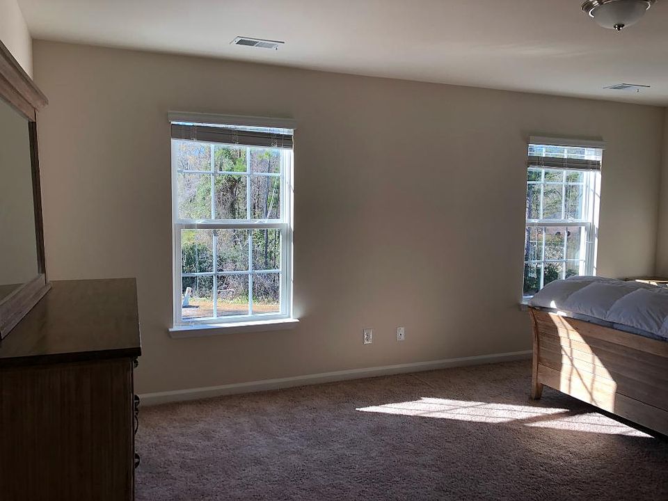 2nd image of 129 Parkglen Dr