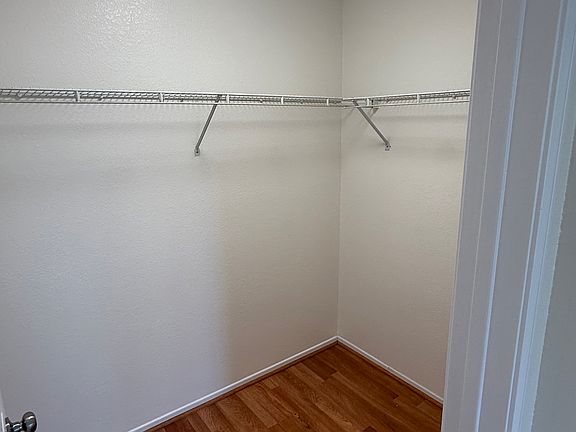 2nd image of 179 Plumosa St
