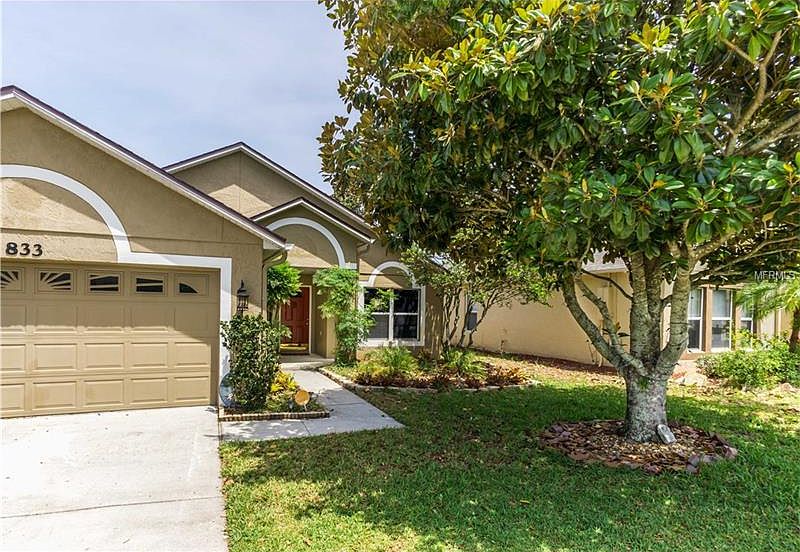 1st image of 833 Delfino Pl